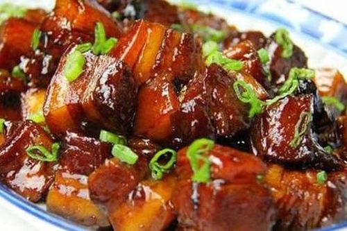 Cho 4 gia vị này khi làm món thịt kho tàu: Món ăn có màu đẹp tươi, mềm và thơm ngon tuyệt vị hơn ở nhà hàng