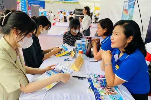 Hà Nội: Số lao động tìm việc lương 10-20 triệu đồng tăng