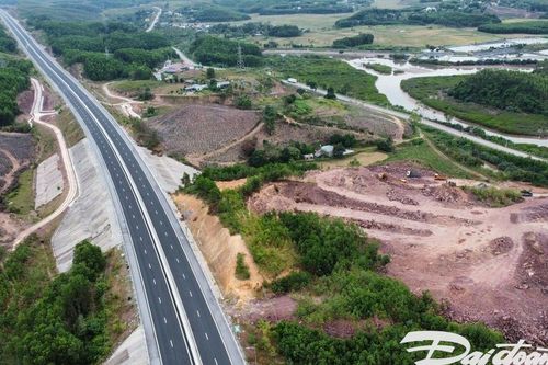 Quảng Ninh: Những 'vết sẹo' bên cao tốc 12 nghìn tỷ