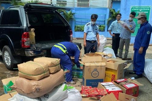TPHCM tạm giữ hàng nghìn sản phẩm hàng hóa nhập lậu