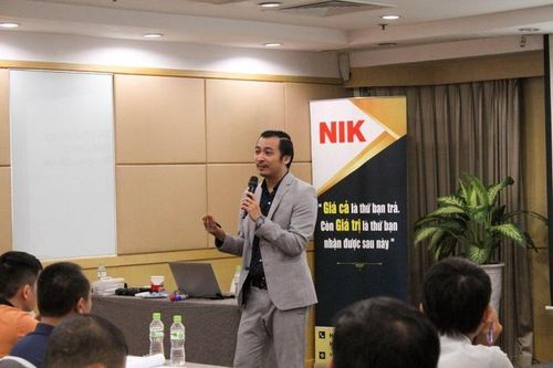 Sếp công ty 'dạy làm giàu' nhận thù lao chỉ 500.000 đồng/tháng