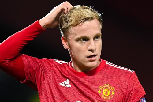 Van de Beek rời MU