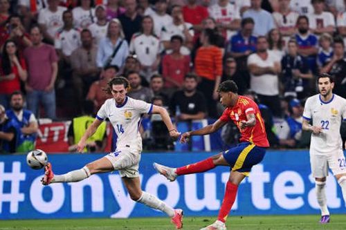 Nhật ký EURO bằng thơ - Bán kết (Tây Ban Nha 2 - 1 Pháp): Có thể viết thành thơ