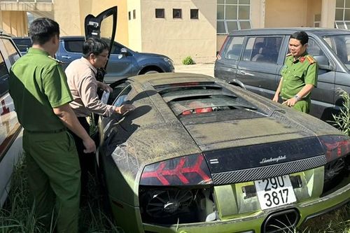 Quảng Bình tiêu hủy 2 chiếc xe Lamborghini và MercedesBenz G63 AMG nhập lậu