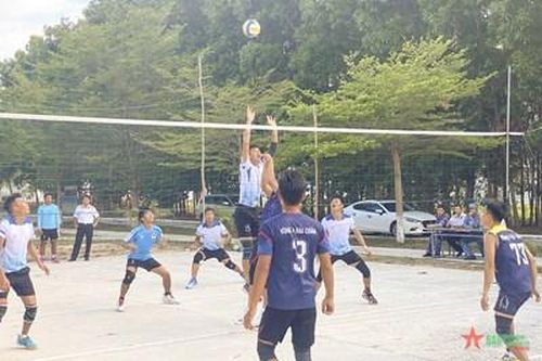 Vùng 4 Hải quân bế mạc giải thể dục-thể thao chào mừng Đại hội Thi đua Quyết thắng