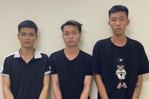 Hà Nội: Bắt nhóm đối tượng đánh người đi đường vì thấy 'ngứa mắt'