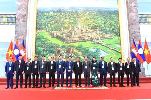 Bế mạc Chương trình bồi dưỡng kiến thức đối ngoại cho lãnh đạo trẻ Campuchia - Việt Nam - Lào