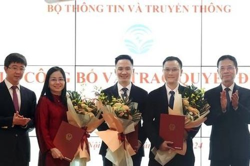 Bản tin 8H: Bộ TT&TT điều động, bổ nhiệm lãnh đạo đơn vị trọng yếu