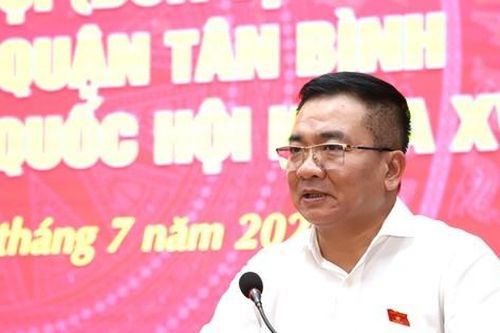 'Ông bà để lại 10.000m2 đất nhưng vẫn phải kiếm cơm qua ngày'