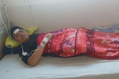 Hy vọng mong manh của cậu bé mắc bệnh ung thư máu