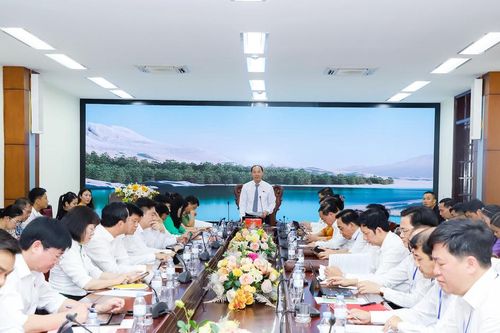 Đại biểu HĐND tỉnh kiến nghị tháo gỡ khó khăn, vướng mắc cho các huyện miền núi