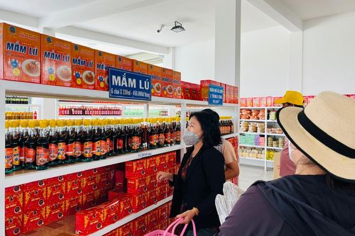Doanh nghiệp mong sửa đổi quy định 'muối phải có i-ốt, bột mì có thêm sắt, kẽm...'