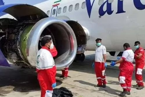 Bị hút vào động cơ máy bay Boeing 737, người thợ máy tử vong thương tâm