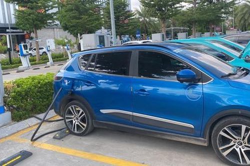 Chạy taxi điện, hoàn vốn chỉ sau một năm?