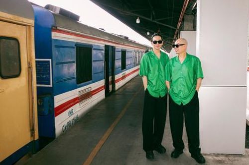 Vũ Ngọc Tú, Đinh Trường Tùng biến ga Sài Gòn thành sàn diễn thời trang