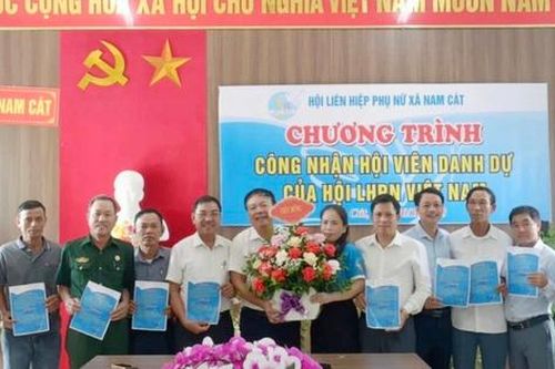 Chọn vấn đề mới để thu hút sự tham gia của hội viên danh dự