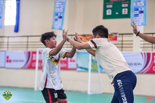Thắng áp đảo chủ nhà Thiệu Hóa, đương kim vô địch TP Thanh Hóa điền tên vào bán kết U10