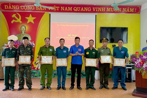 Diễn tập chiến đấu xã Hua Nà trong khu vực phòng thủ năm 2024