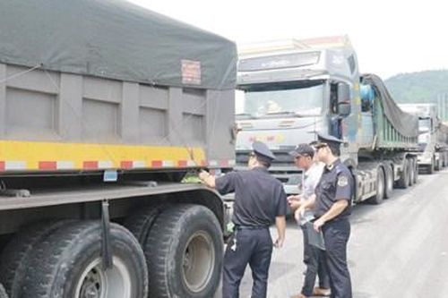 Xuất, nhập khẩu tăng tốc