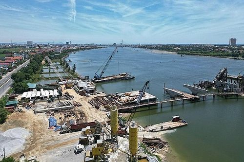 Quảng Bình: Vì sao đường dẫn hai đầu cầu dự án cầu Nhật Lệ 3 chưa thể thi công?