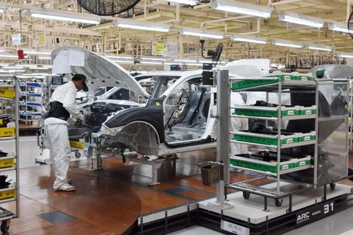 Vì sao hãng Honda giảm 50% sản lượng ô tô tại Thái Lan?
