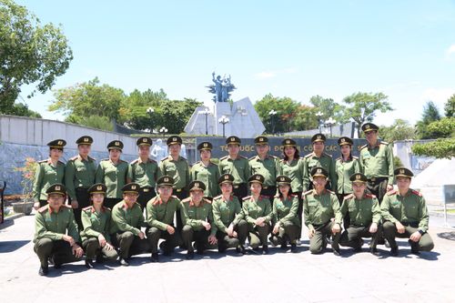 Hoạt động ý nghĩa của Cụm thi đua số 4 - Công an Hà Nội