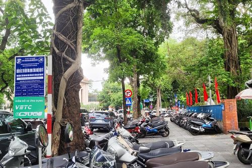 Sau hai tháng thí điểm, hơn 100.000 lượt giao dịch qua dịch vụ gửi xe không tiền mặt