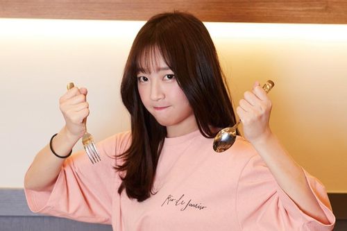 YouTuber nổi tiếng nhất Hàn Quốc bị bạn trai cũ dọa tung clip nóng