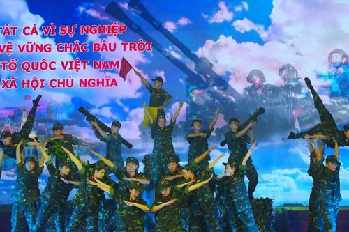 Tô thắm hình ảnh người lính Cụ Hồ