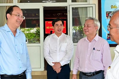 Nâng cao chất lượng sinh hoạt chi bộ và công tác phát triển đảng viên mới