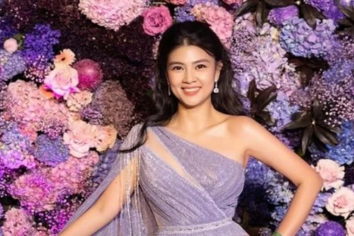 Nhan sắc xinh đẹp của 'nữ hoàng phòng vé' sau 12 năm ly hôn