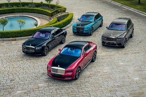 Rolls-Royce mang 'bộ tứ' xe siêu sang cá nhân hóa đến Goodwood 2024
