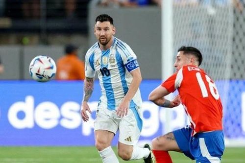 Messi ẩn ý giã từ tuyển Argentina