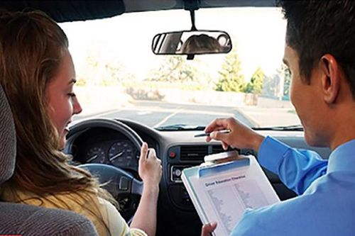 Nâng hạng bằng lái xe B1 lên B2 phải học lại từ đầu không? Nâng hạng bằng lái xe B1 lên B2 học các môn gì?