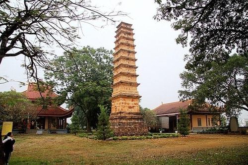 Bảo tồn tháp Bình Sơn gắn với phát triển du lịch