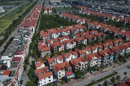 Cảnh bỏ hoang khu đô thị nợ thuế lớn ở Hà Nội chờ xử lý