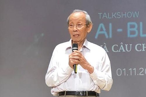Ra mắt hồi ký 'Đã là thuyền phải ra khơi' của nguyên Bộ trưởng Giáo dục Trần Hồng Quân