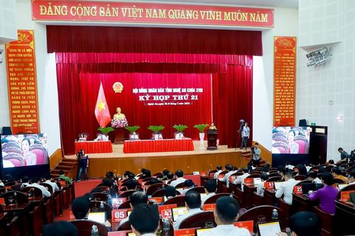 Hôm nay (11/7), Giám đốc các Sở Nội vụ và Công Thương trả lời chất vấn của đại biểu HĐND tỉnh Nghệ An