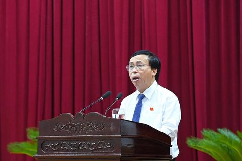 Giám đốc Sở Công Thương Nghệ An trả lời chất vấn về lĩnh vực thương mại, dịch vụ