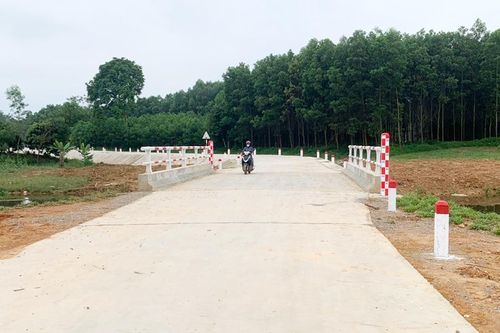 Quan tâm phát triển vùng miền núi, đồng bào dân tộc thiểu số
