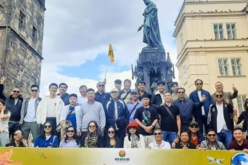 Phân Bón Cà Mau: 'Khám phá châu Âu – vui cùng Euro năm 2024'