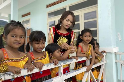 Huyện ủy Cam Lâm: Chú trọng xây dựng, phát triển văn hóa bền vững
