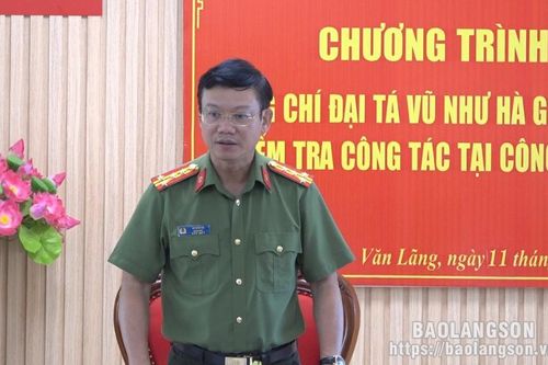 Giám đốc Công an tỉnh kiểm tra công tác tại Công an huyện Văn Lãng