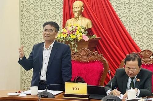 Thảo luận trách nhiệm, sôi nổi về giải pháp thúc đẩy phát triển kinh tế - xã hội