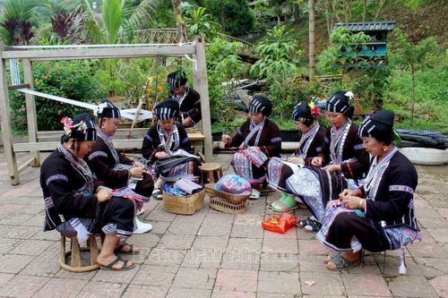 Bảo tồn, phát huy giá trị văn hóa của dân tộc Lự