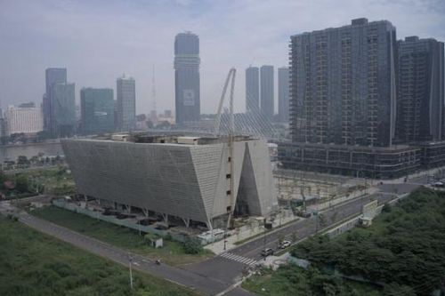 Thành phố Hồ Chí Minh: Cận cảnh Trung tâm triển lãm 800 tỷ đồng xây hơn 10 năm chưa xong