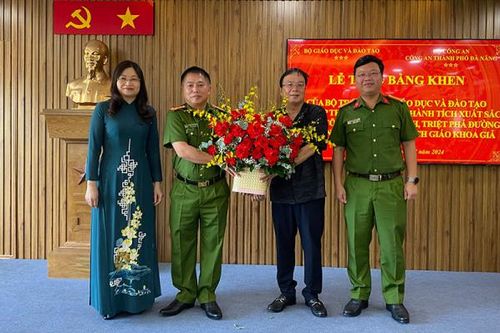 Bộ Giáo dục và Đào tạo tặng Bằng khen cho Công an TP Đà Nẵng