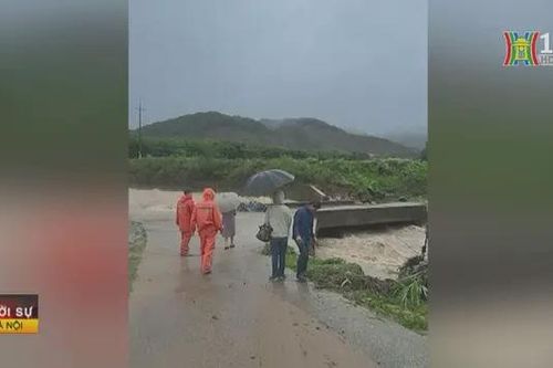 Hàn Quốc chìm trong mưa lớn kỉ lục trong 200 năm
