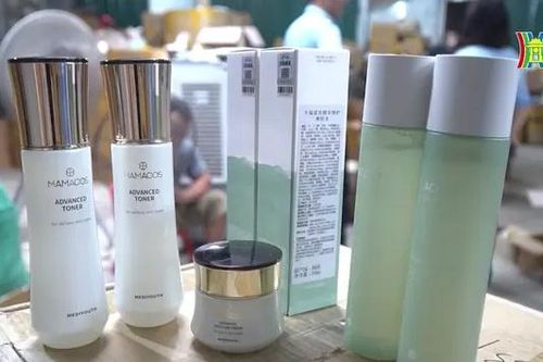 Triệt phá cơ sở 'phù phép' mỹ phẩm hết hạn sử dụng
