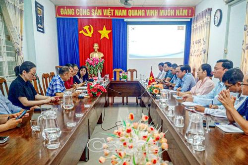 Tổ chức The Corea Peace 3000 làm việc với Trường Cao đẳng Nghề Việt Nam - Hàn Quốc